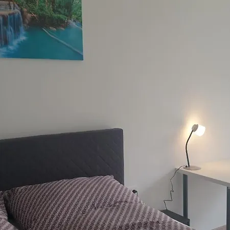 Gartenappartement Leonsberg Apartamento *