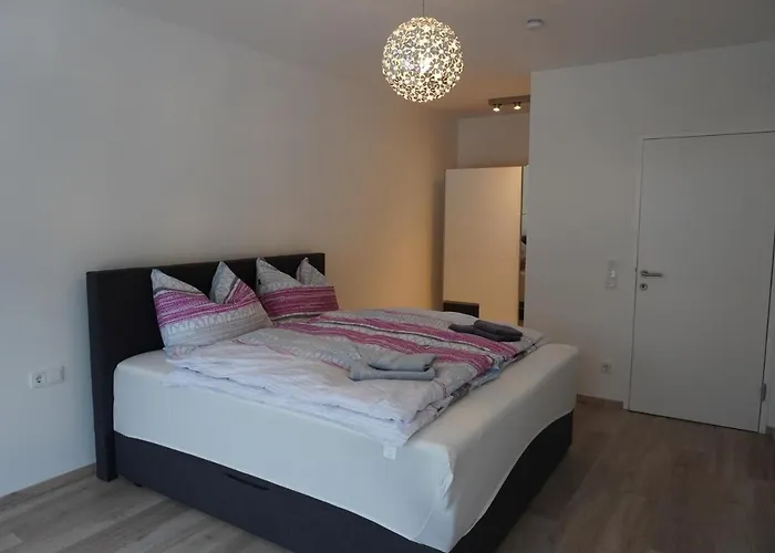 Gartenappartement Leonsberg Daire