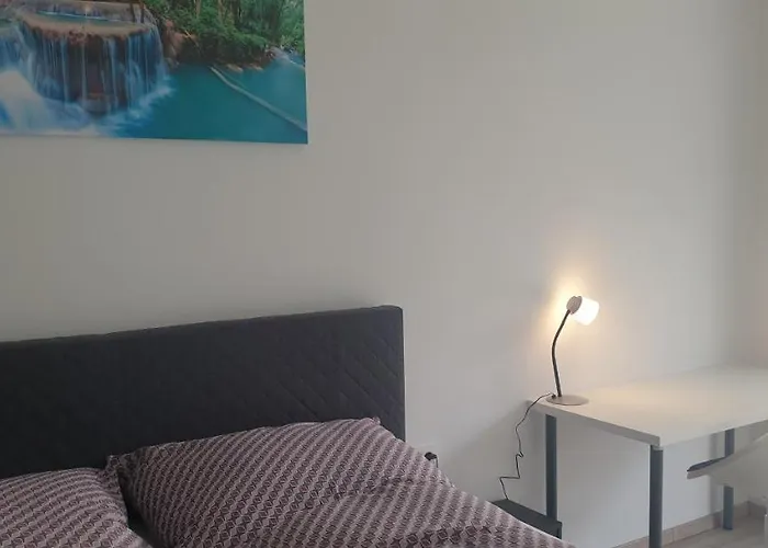 Gartenappartement Leonsberg Daire *