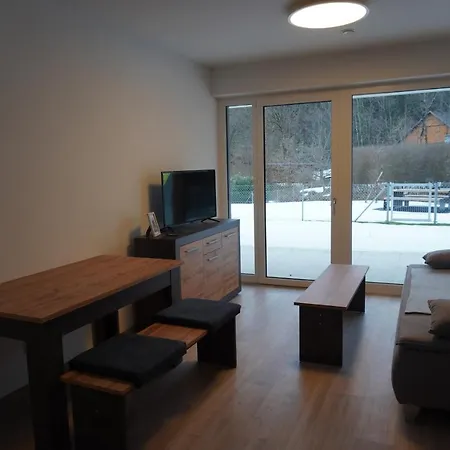 Gartenappartement Leonsberg شقة